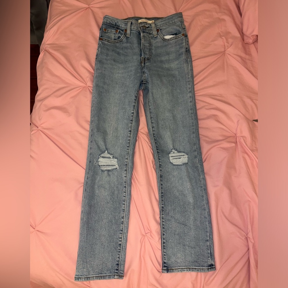 Levis Wedgie Straight Size 26